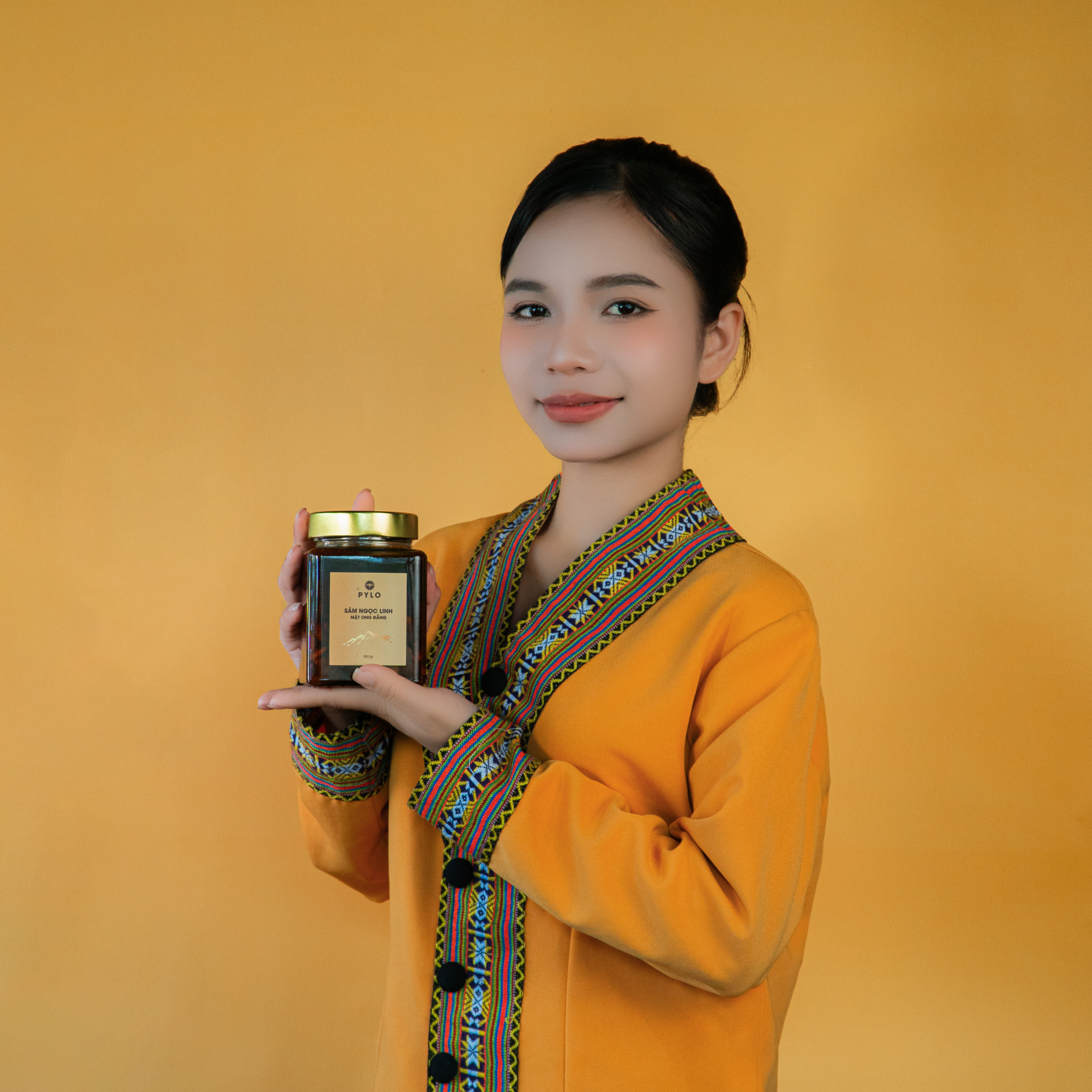 Sâm Ngọc Linh Ngâm Mật Ong Đắng Ngọc Linh PyLo