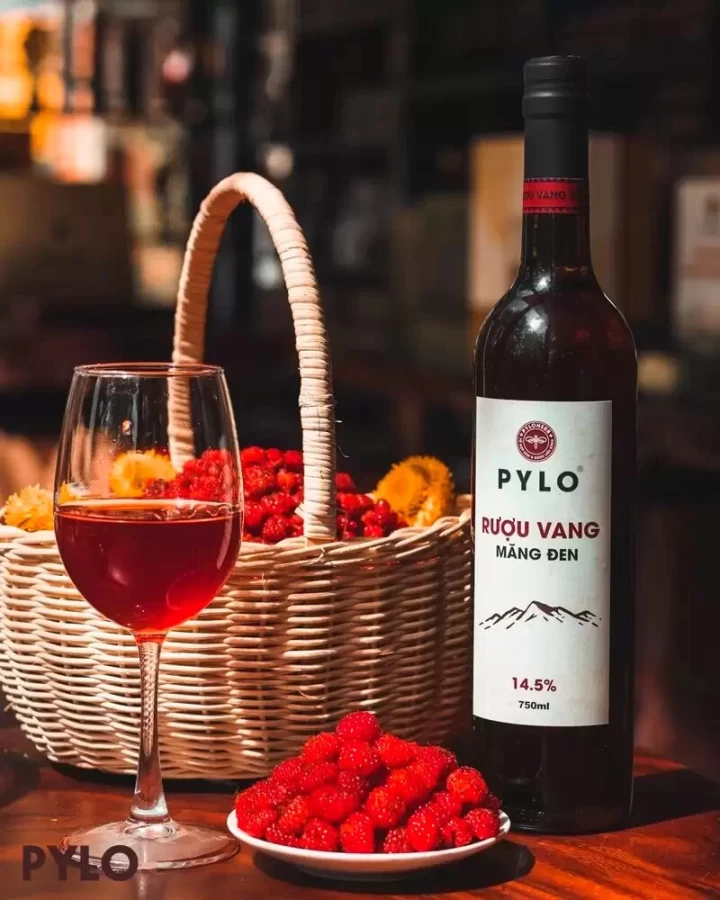 Vang Mâm Xôi PyLo Măng Đen - Nét Đẳng Cấp Riêng Từ Đại Ngàn
