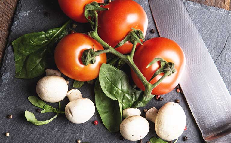 Cà chua có thể được chế biến theo nhiều cách khác nhau giúp cải thiện khẩu vị khi sử dụng