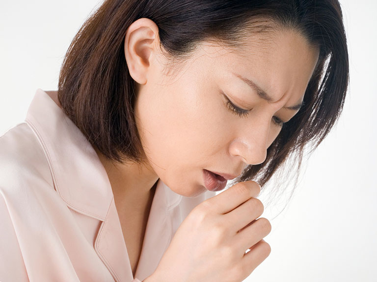 Với tác dụng kháng khuẩn, khử trùng, trái bồ kết chấu còn có tác dụng giảm ho, ngạt mũi, đau họng