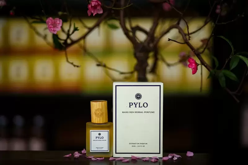 Nước Hoa Dược Liệu PyLoHerb - Mang Den Extrait De Parfum